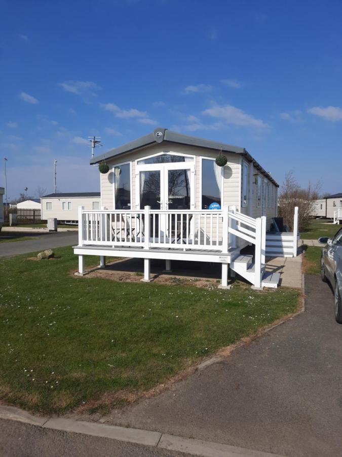 Church Farm Haven Holiday Park Pagham Exterior photo